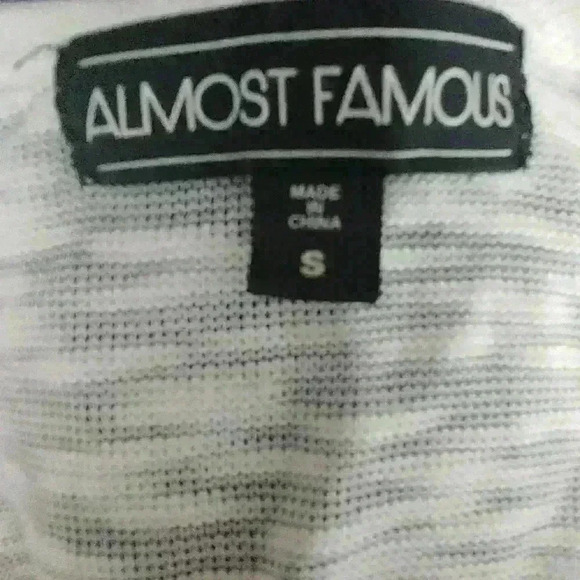 ALMOST FAMOUS  SLEEVELESS TANK TOP SZ Small - Picture 6 of 6